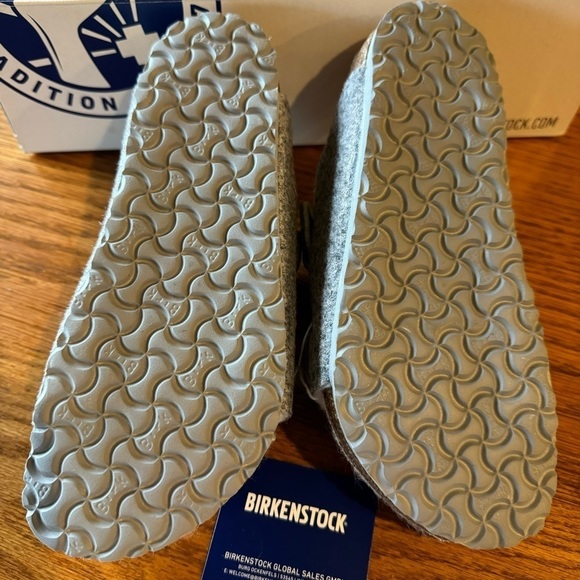 Birkenstock Girl’s Arizona Happy Lamb Sandals NEW!! - Picture 2 of 7